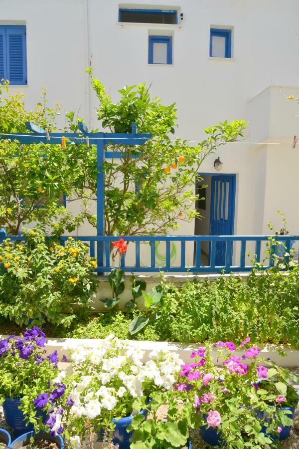 Veletas Apartments Adamantas  Exterior photo